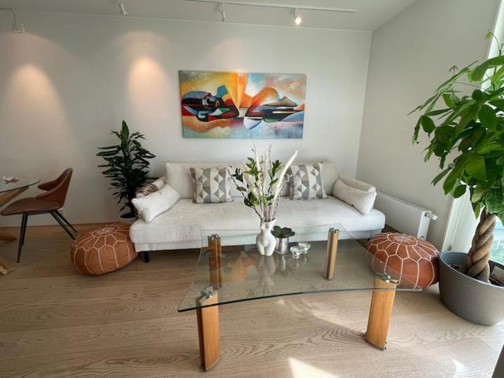 Appartement Exclusive Apartment, Sea View To Fjord, Located On Water In Center *